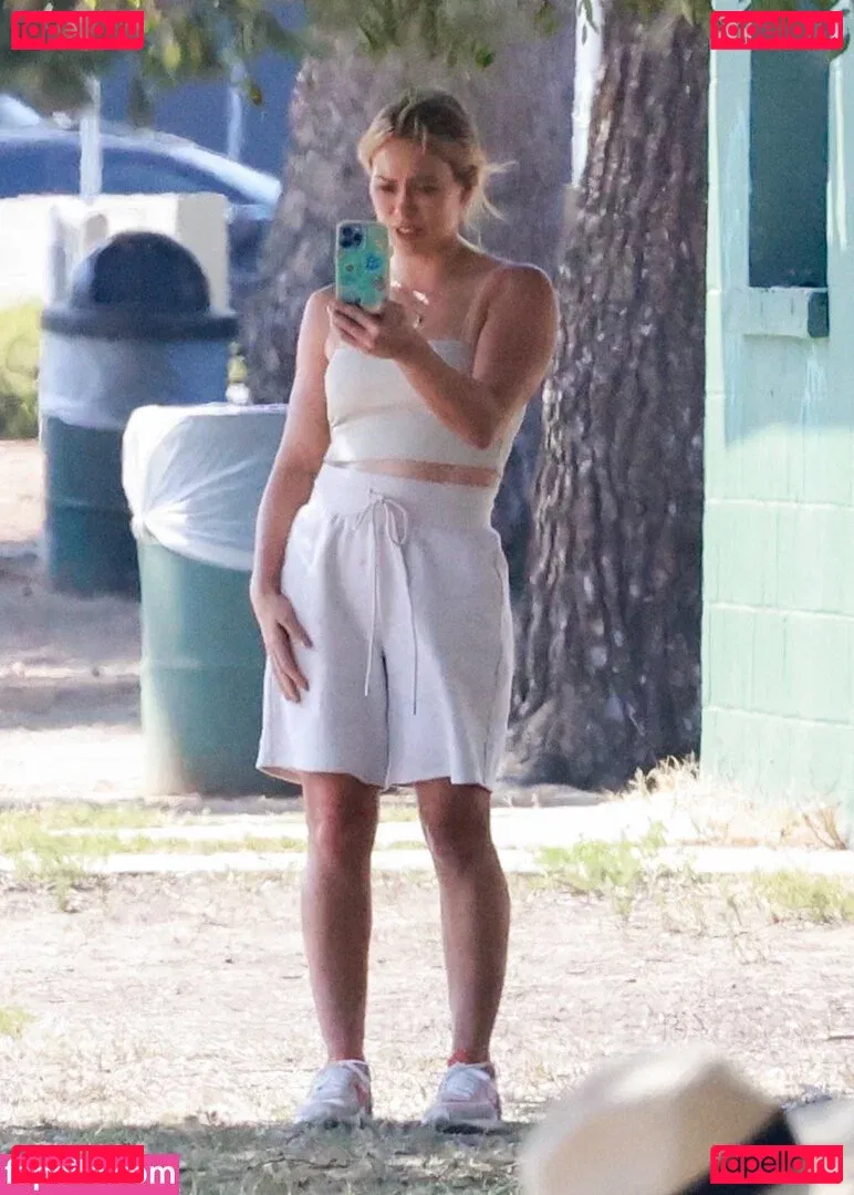 Hilary Duff Onlyfans Photo Gallery 