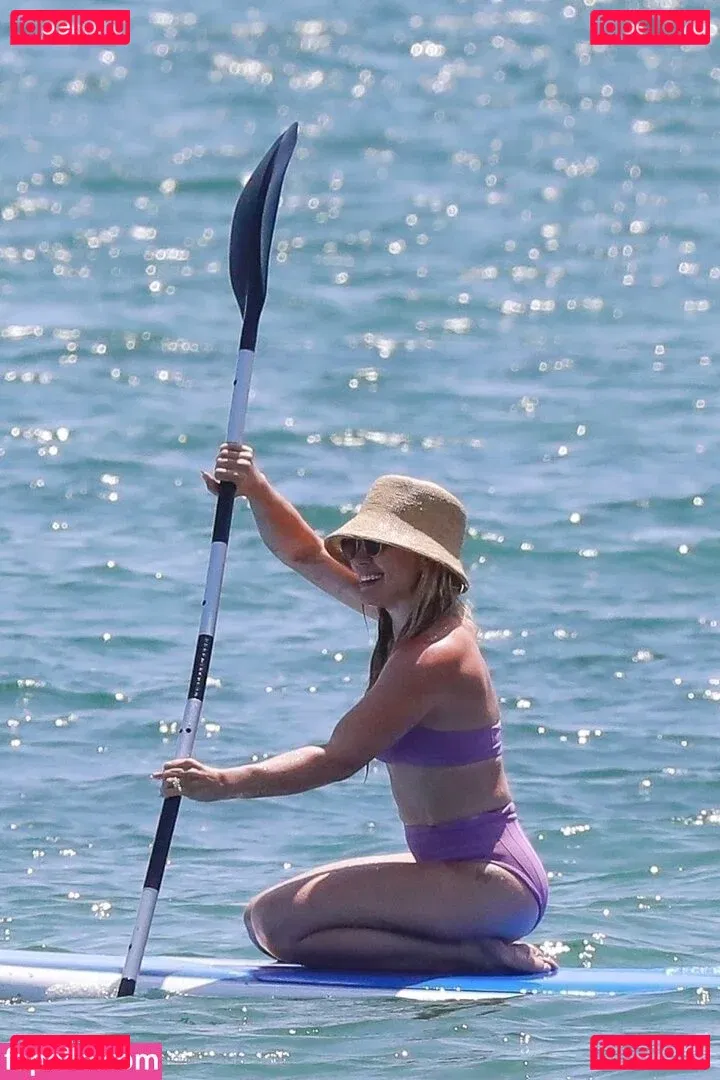 Hilary Duff Onlyfans Photo Gallery 