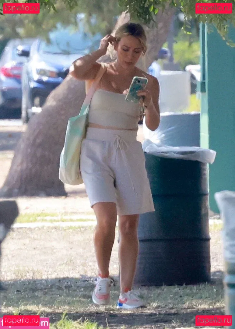 Hilary Duff Onlyfans Photo Gallery 