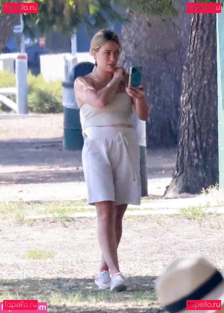 Hilary Duff Onlyfans Photo Gallery 