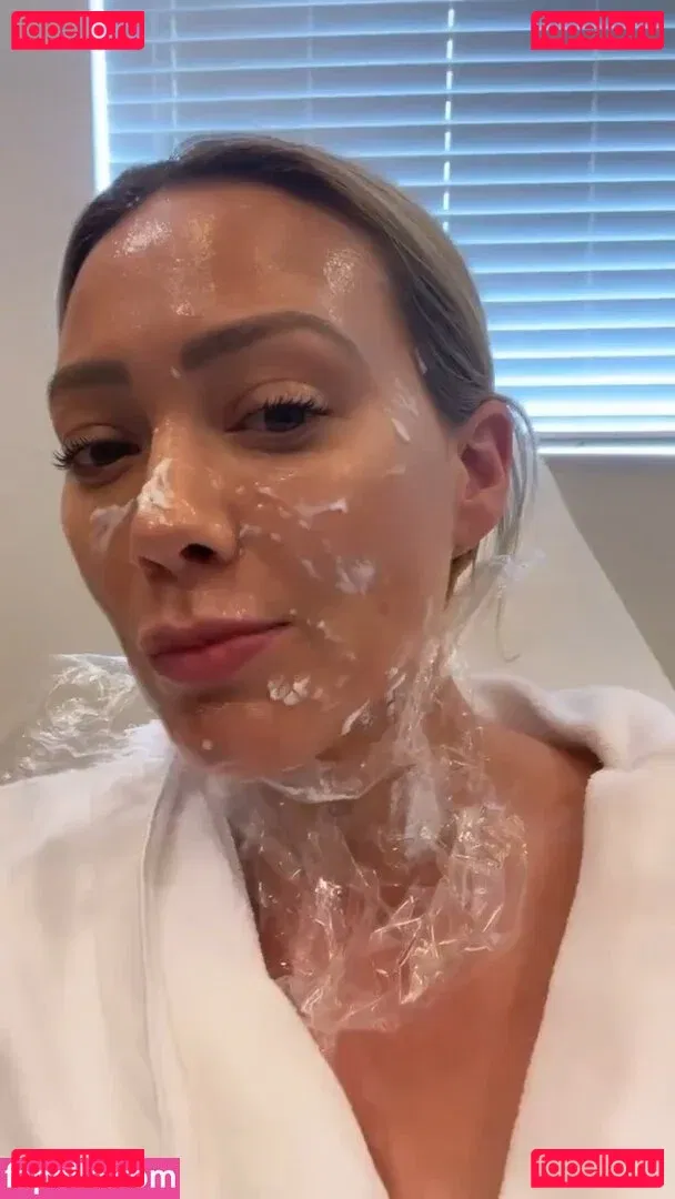 Hilary Duff Onlyfans Photo Gallery 