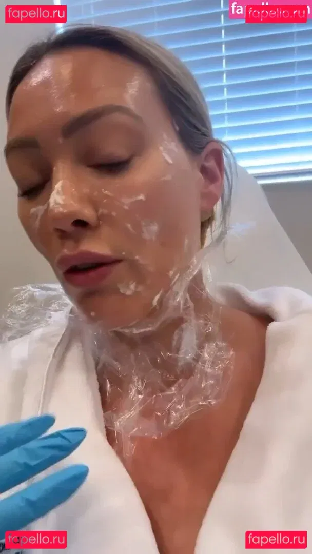 Hilary Duff Onlyfans Photo Gallery 