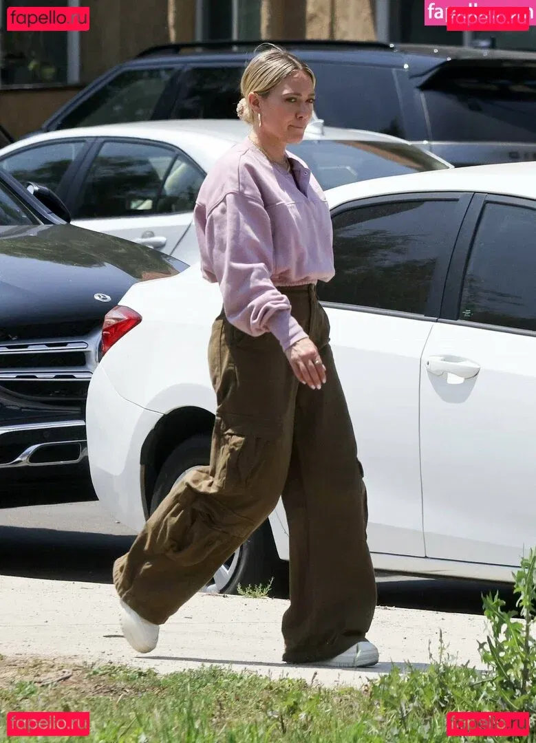 Hilary Duff Onlyfans Photo Gallery 