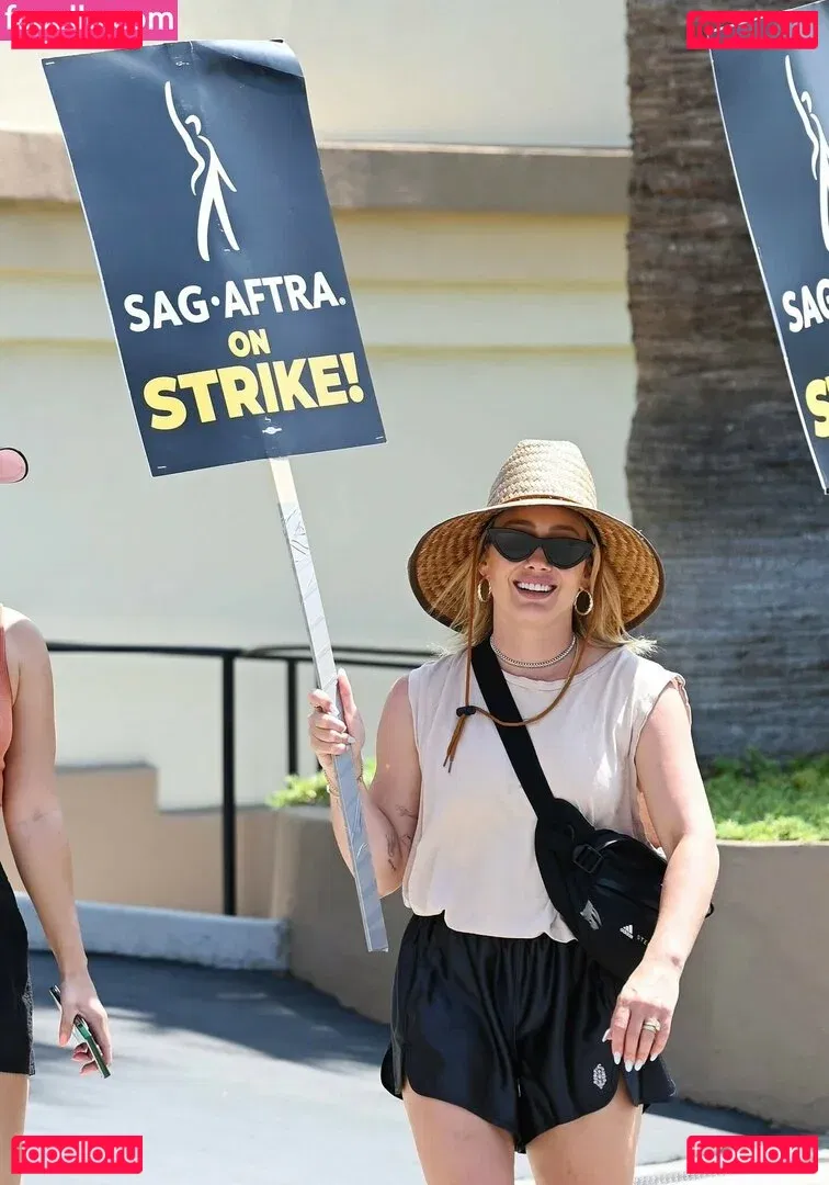 Hilary Duff Onlyfans Photo Gallery 