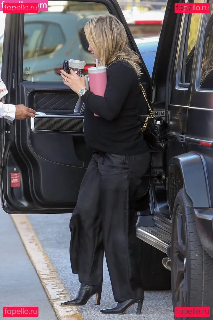 Hilary Duff Onlyfans Photo Gallery 