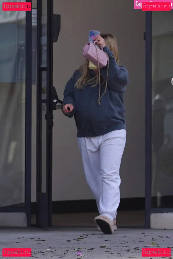 Hilary Duff Onlyfans Photo Gallery 