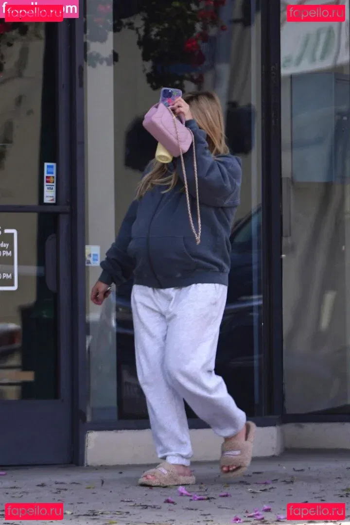 Hilary Duff Onlyfans Photo Gallery 