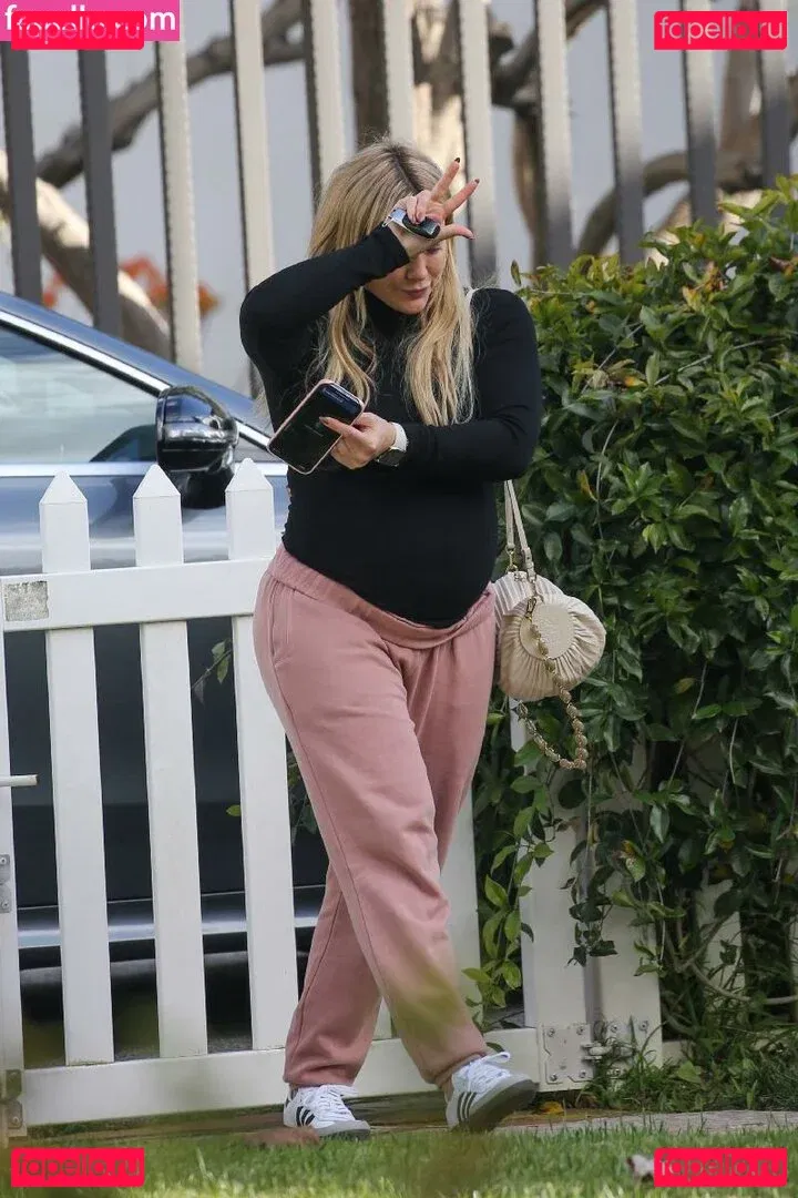 Hilary Duff Onlyfans Photo Gallery 