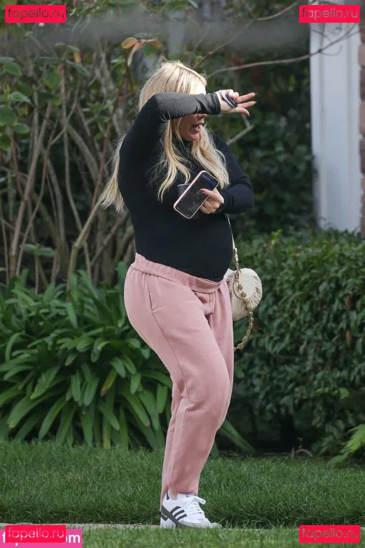 Hilary Duff Onlyfans Photo Gallery 