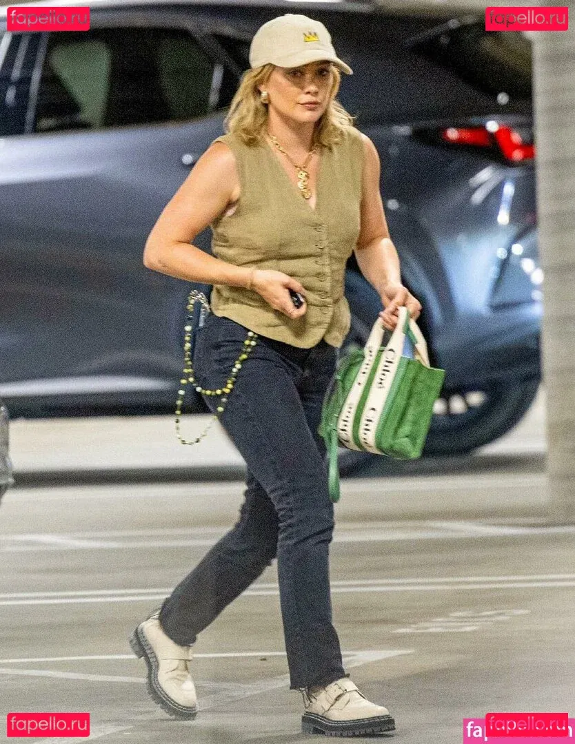 Hilary Duff Onlyfans Photo Gallery 