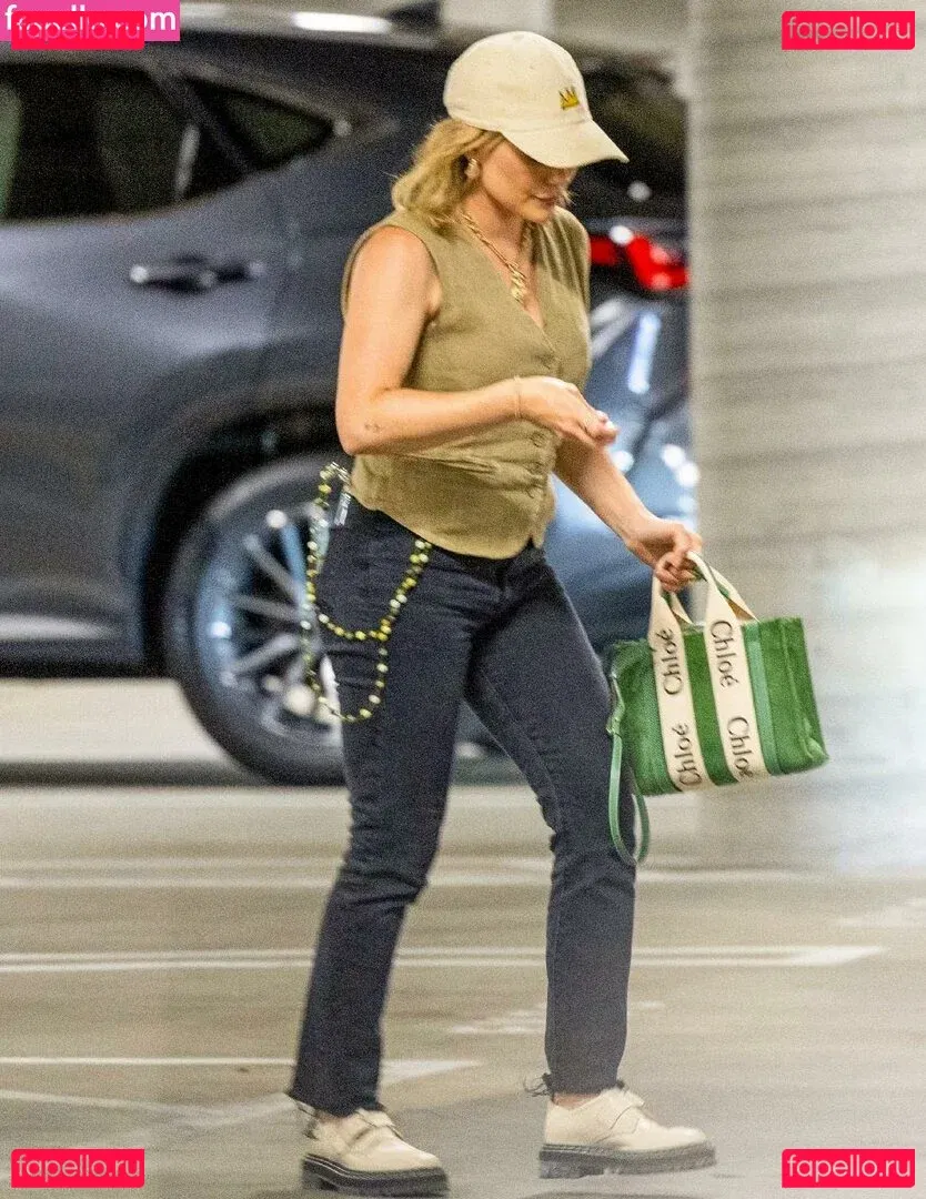 Hilary Duff Onlyfans Photo Gallery 