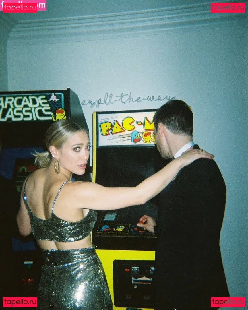 Hilary Duff Onlyfans Photo Gallery 