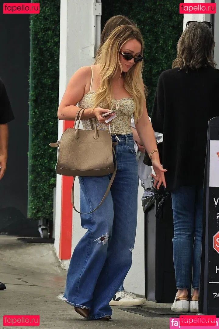 Hilary Duff Onlyfans Photo Gallery 