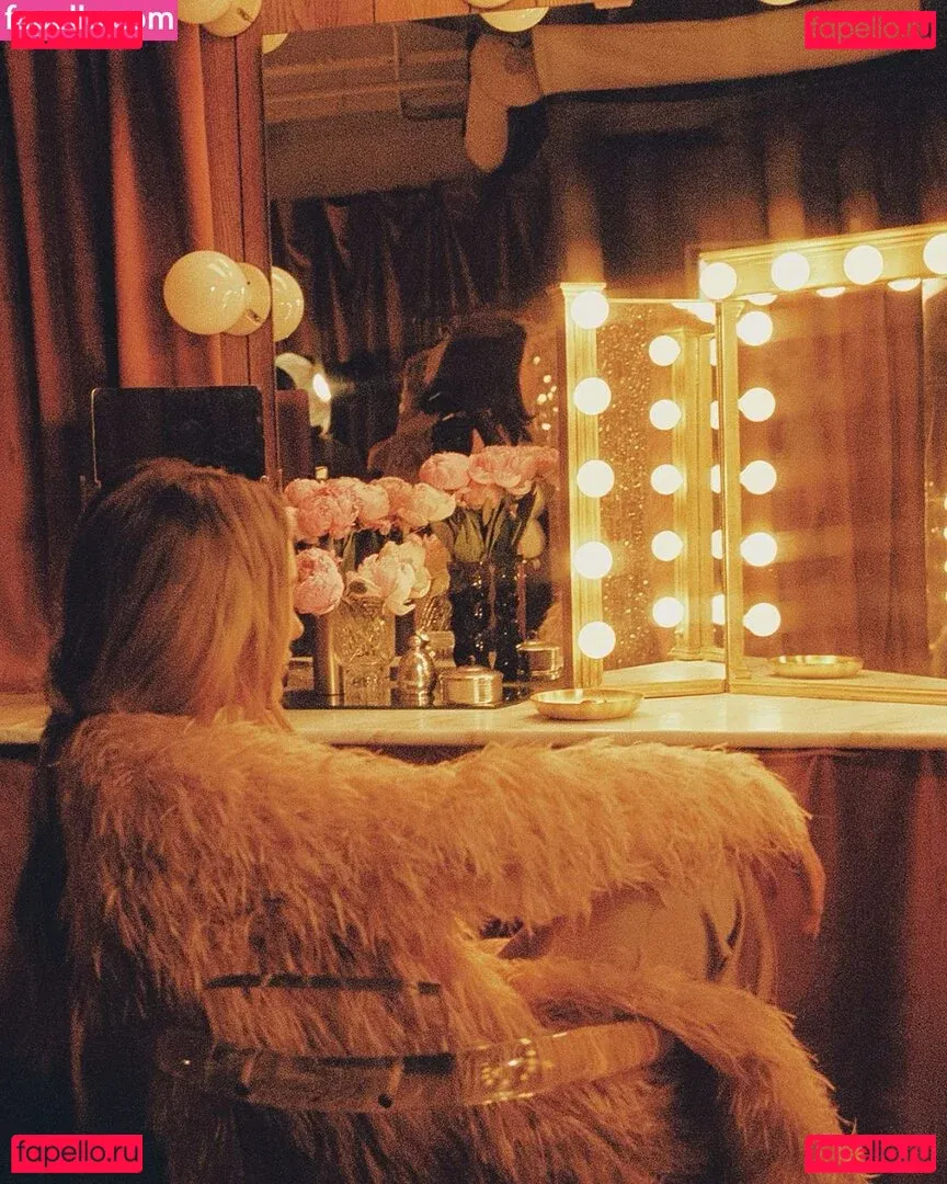 Hilary Duff Onlyfans Photo Gallery 