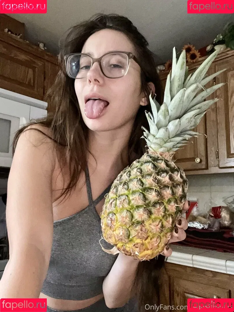 Eatwithmars Onlyfans Photo Gallery 