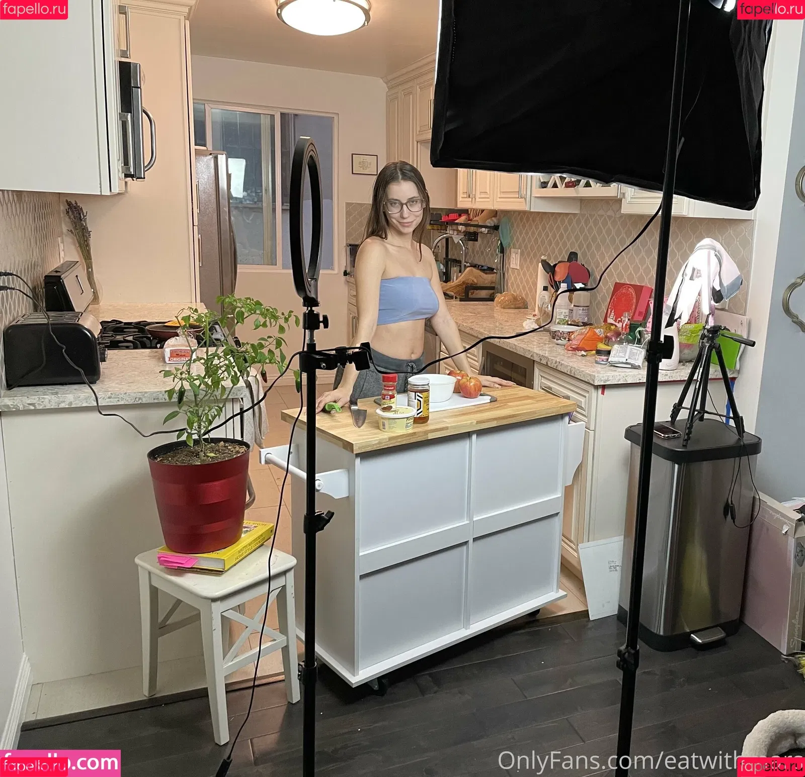 Eatwithmars Onlyfans Photo Gallery 