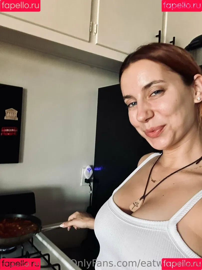 Eatwithmars Onlyfans Photo Gallery 