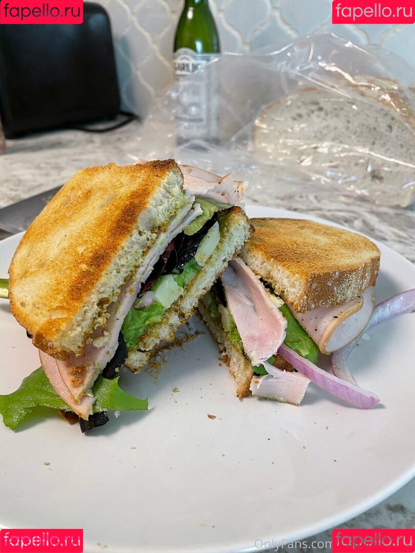 Eatwithmars Onlyfans Photo Gallery 