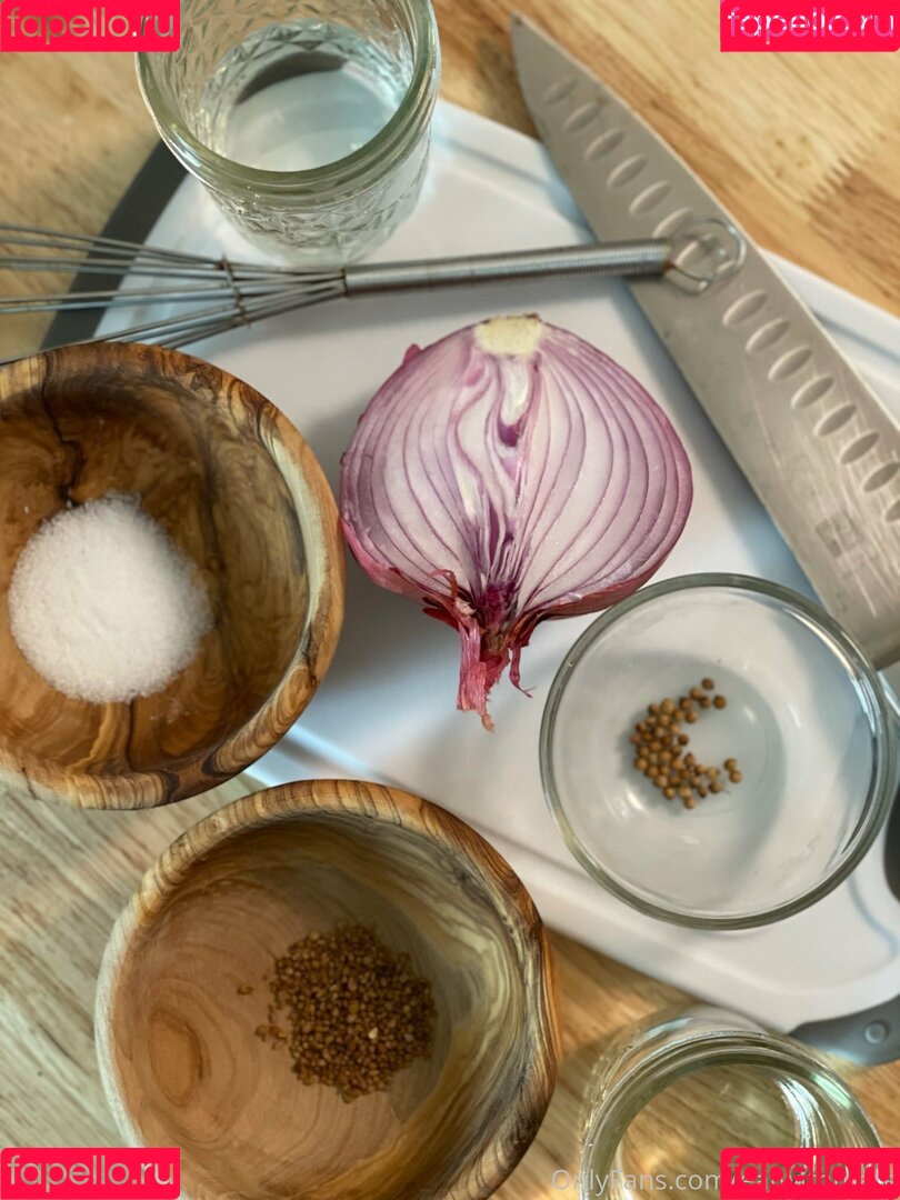 Eatwithmars Onlyfans Photo Gallery 