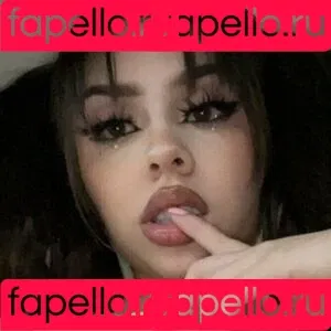 azulaasky Onlyfans Photo Gallery 