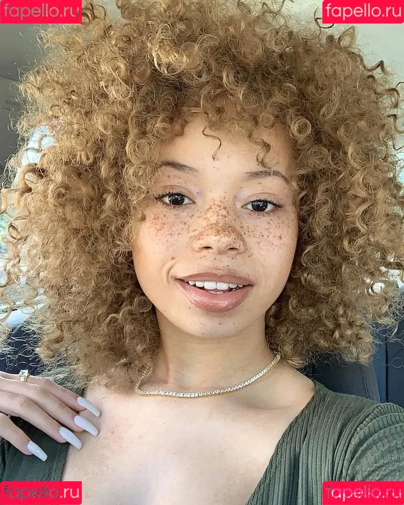 mayaregiii Onlyfans Photo Gallery 
