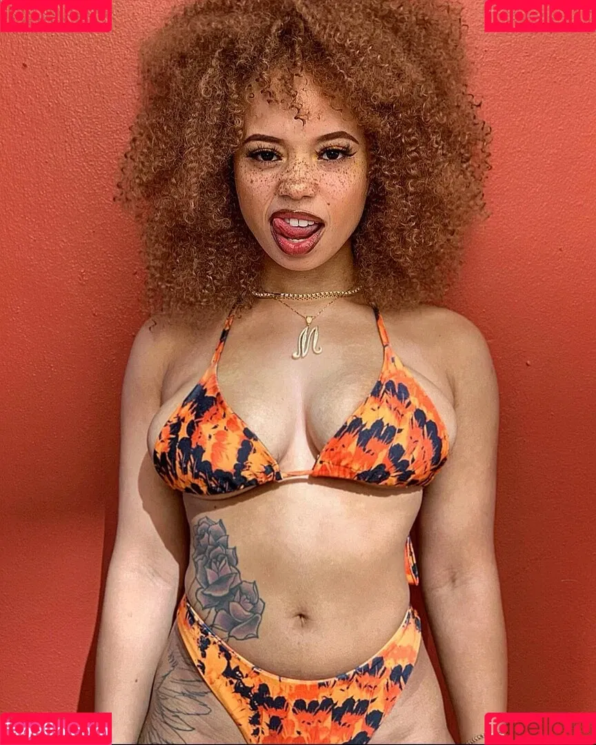 mayaregiii Onlyfans Photo Gallery 