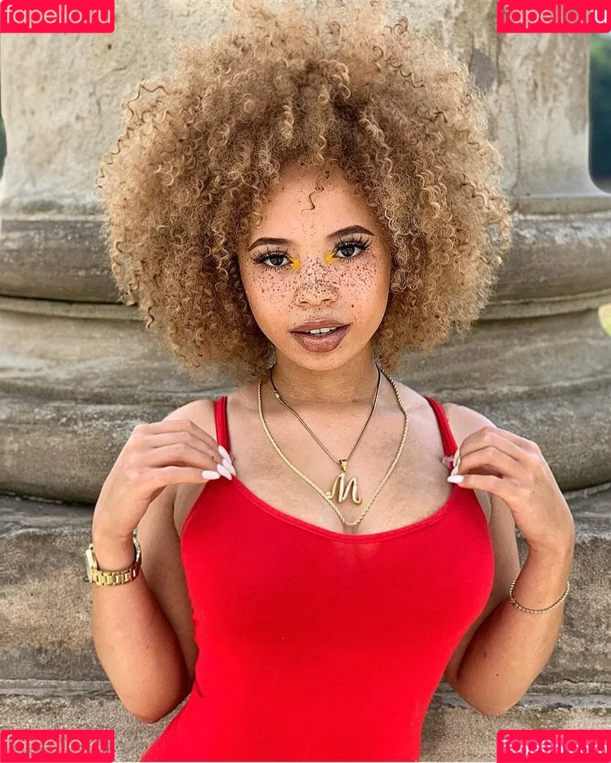 mayaregiii Onlyfans Photo Gallery 