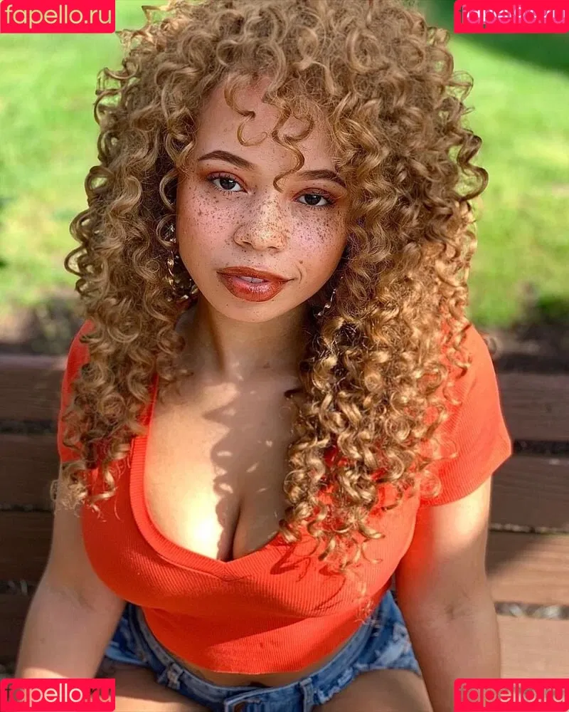 mayaregiii Onlyfans Photo Gallery 