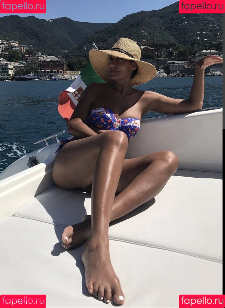 Tracee Ellis Ross Onlyfans Photo Gallery 