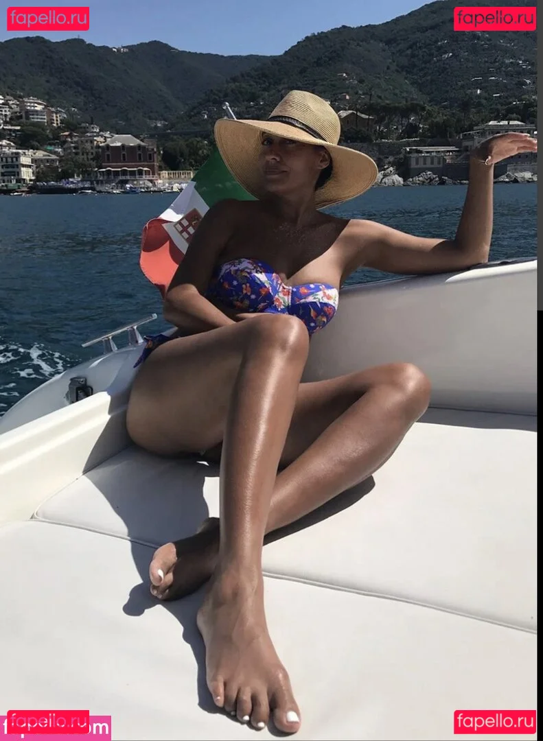 Tracee Ellis Ross Onlyfans Photo Gallery 