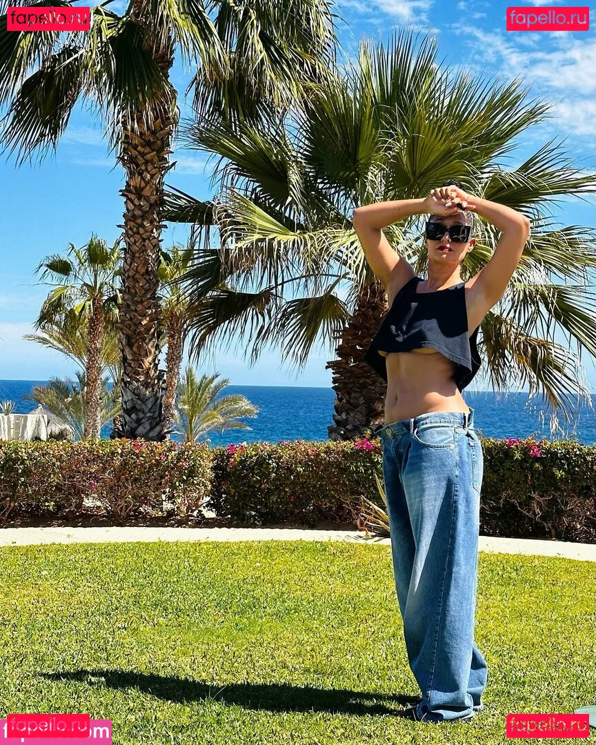 Tracee Ellis Ross Onlyfans Photo Gallery 