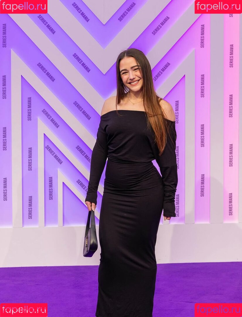 Jeanne Brem Onlyfans Photo Gallery 