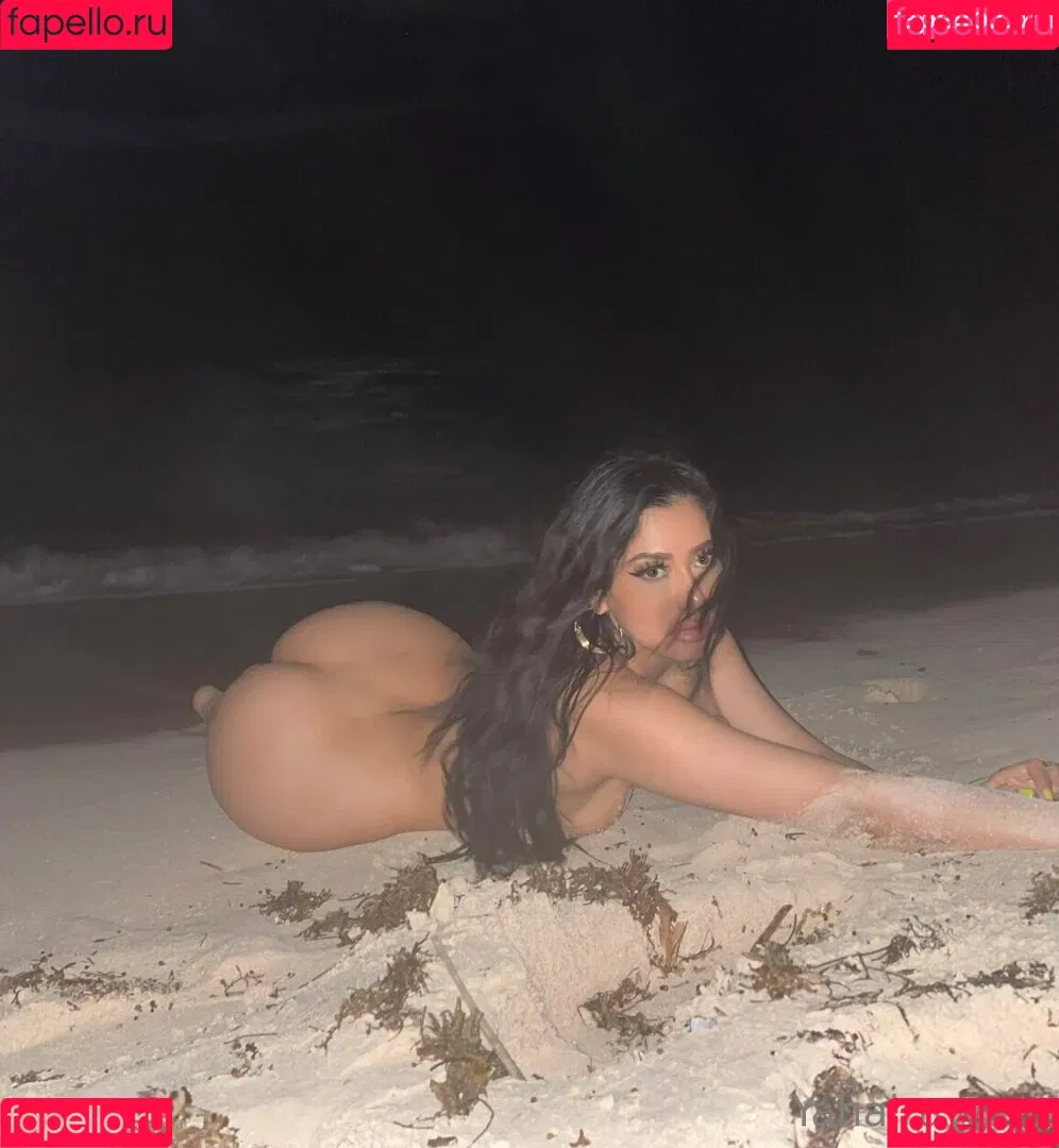 Yahaira Yumi Onlyfans Photo Gallery 