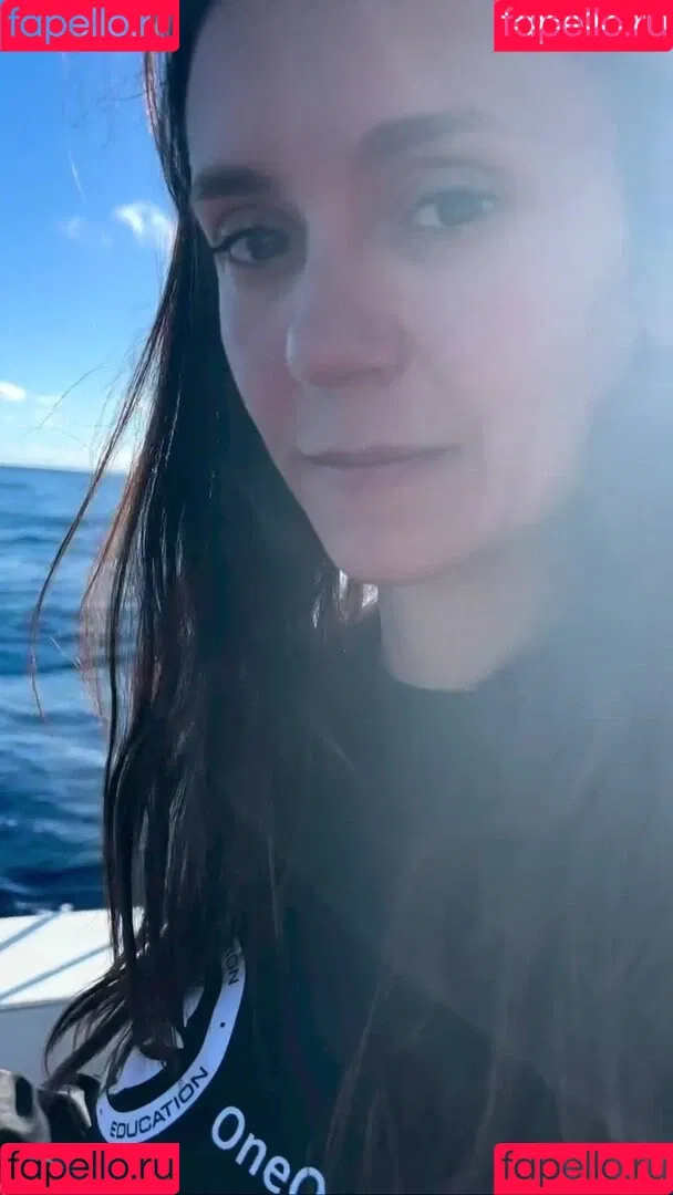 Nina Dobrev Onlyfans Photo Gallery 