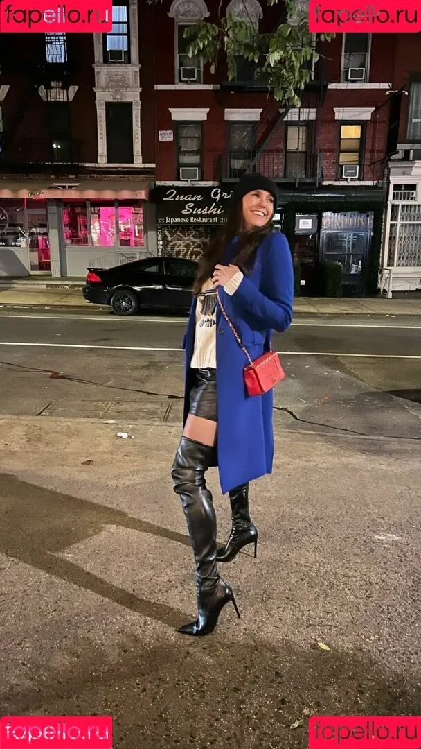 Nina Dobrev Onlyfans Photo Gallery 