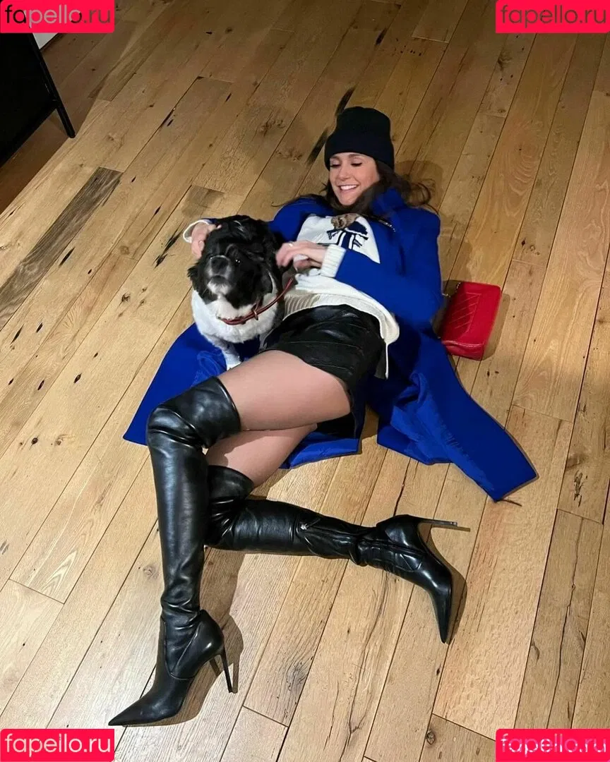 Nina Dobrev Onlyfans Photo Gallery 