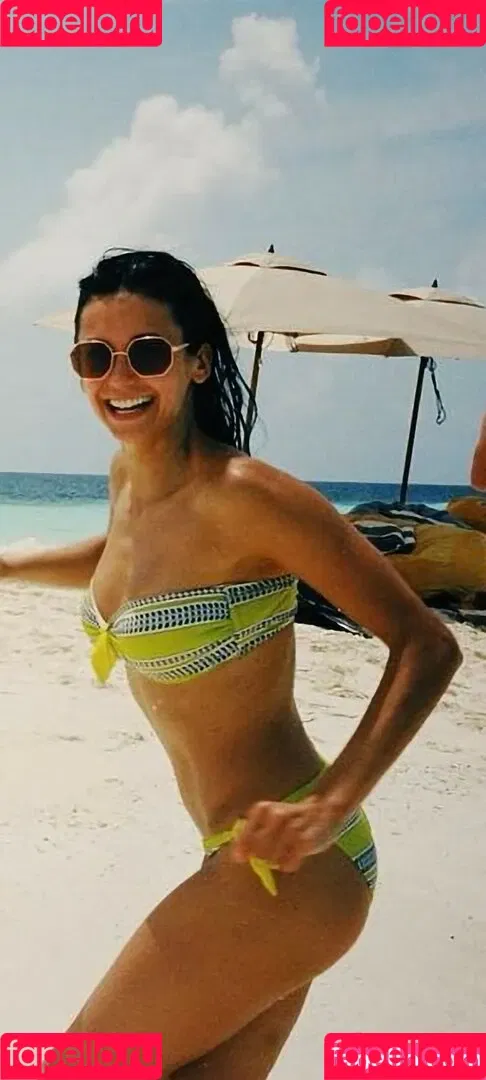Nina Dobrev Onlyfans Photo Gallery 