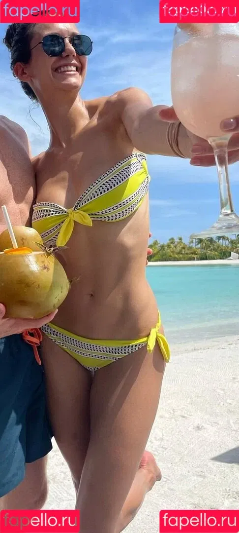 Nina Dobrev Onlyfans Photo Gallery 