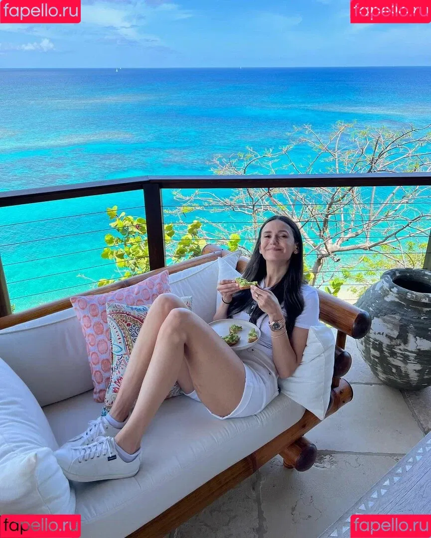Nina Dobrev Onlyfans Photo Gallery 