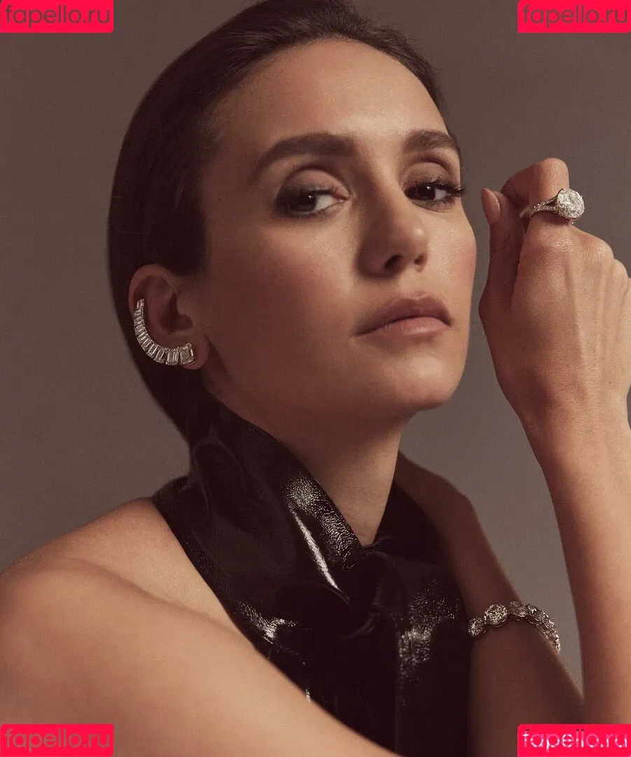Nina Dobrev Onlyfans Photo Gallery 