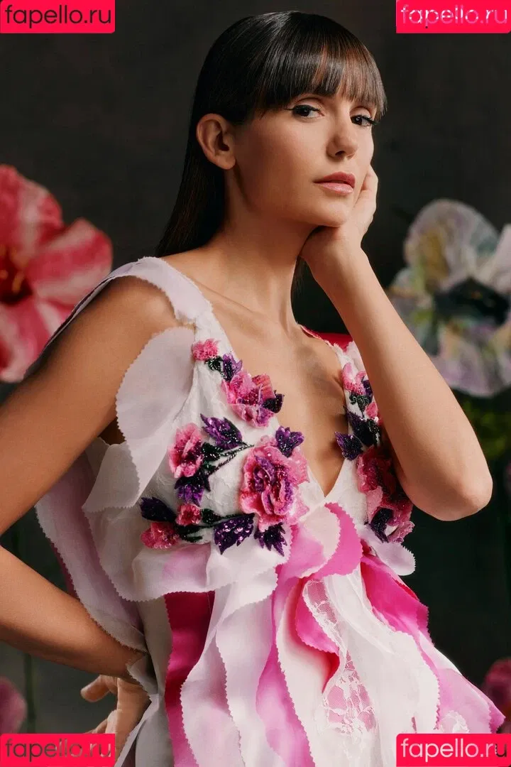 Nina Dobrev Onlyfans Photo Gallery 