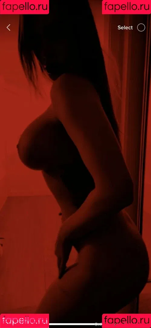 avianaviolet Onlyfans Photo Gallery 