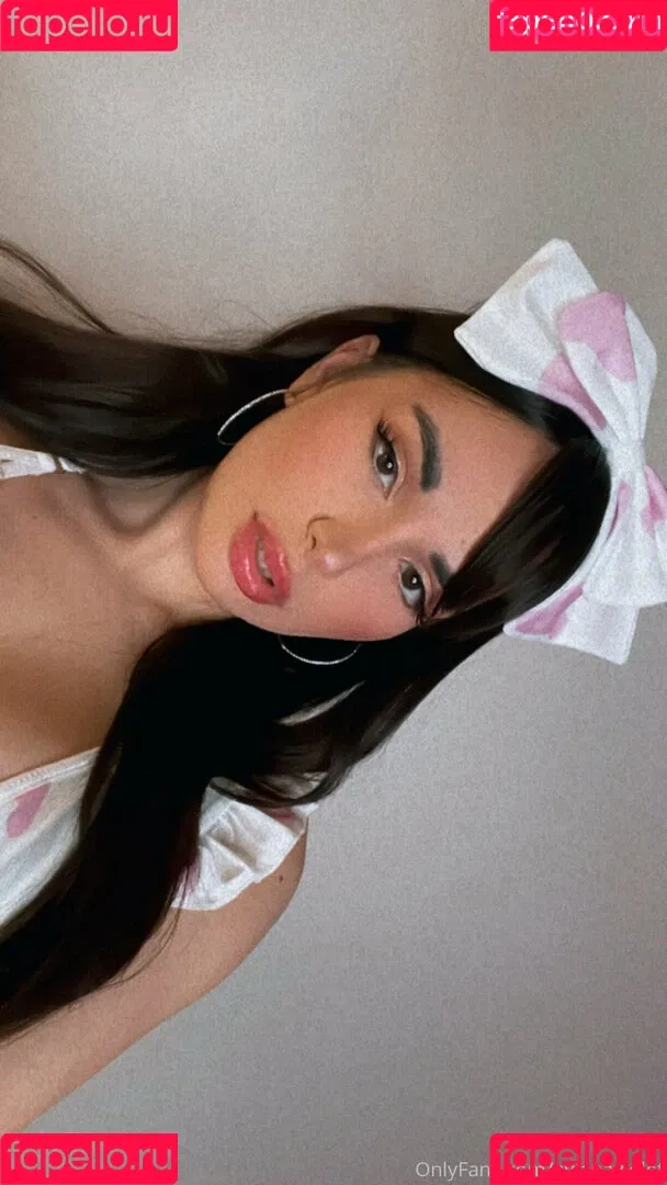 avianaviolet Onlyfans Photo Gallery 