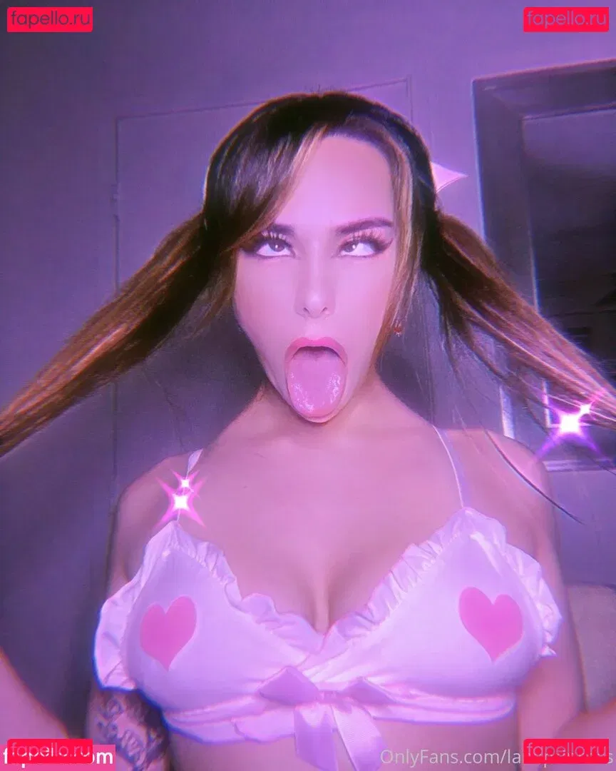 avianaviolet Onlyfans Photo Gallery 