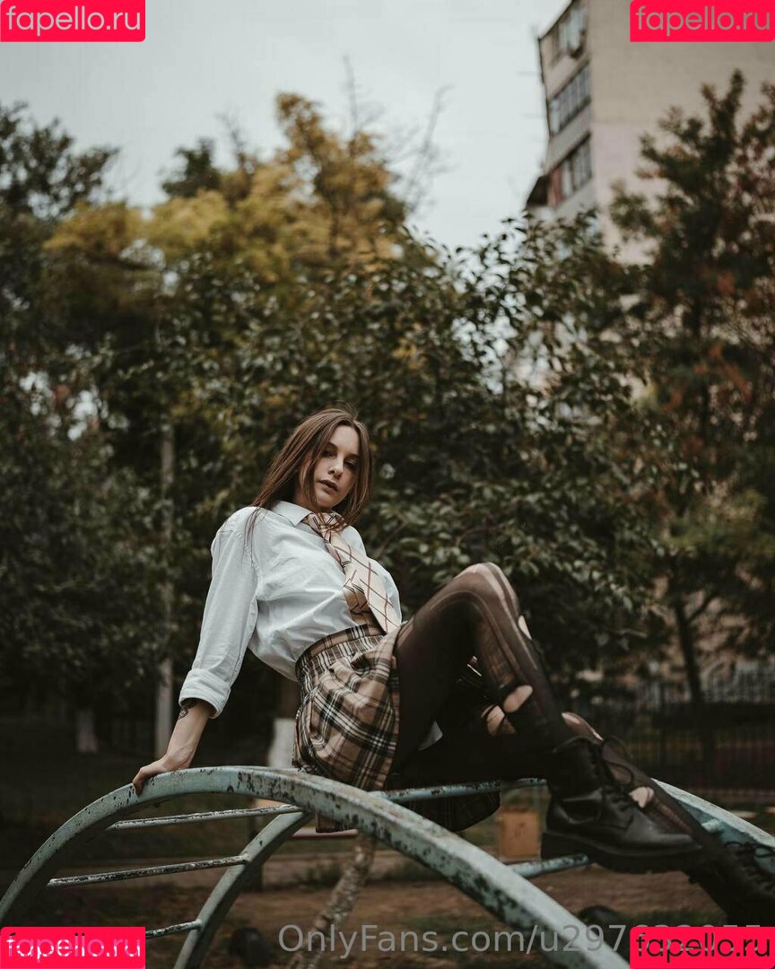 lovelylollyhehe Onlyfans Photo Gallery 