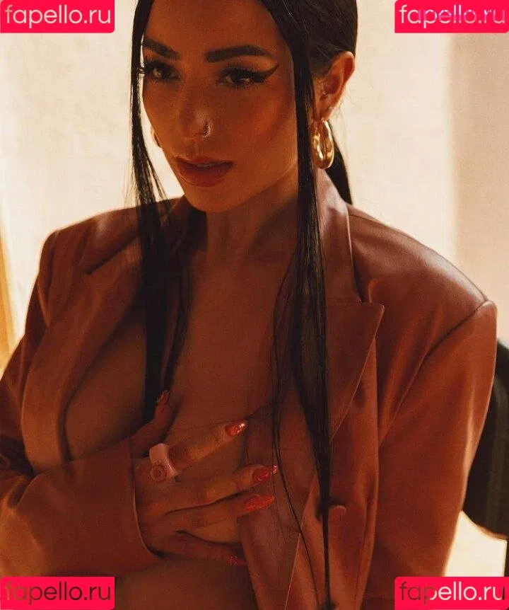 Caeli Onlyfans Photo Gallery 