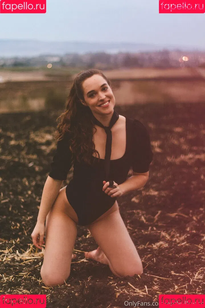 ashleylfrench Onlyfans Photo Gallery 