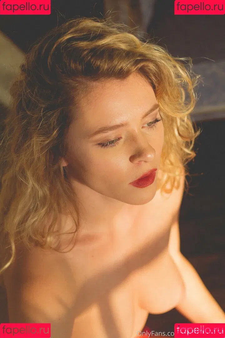 ashleylfrench Onlyfans Photo Gallery 