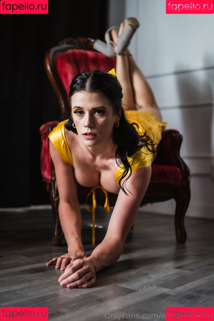 marciereeves Onlyfans Photo Gallery 