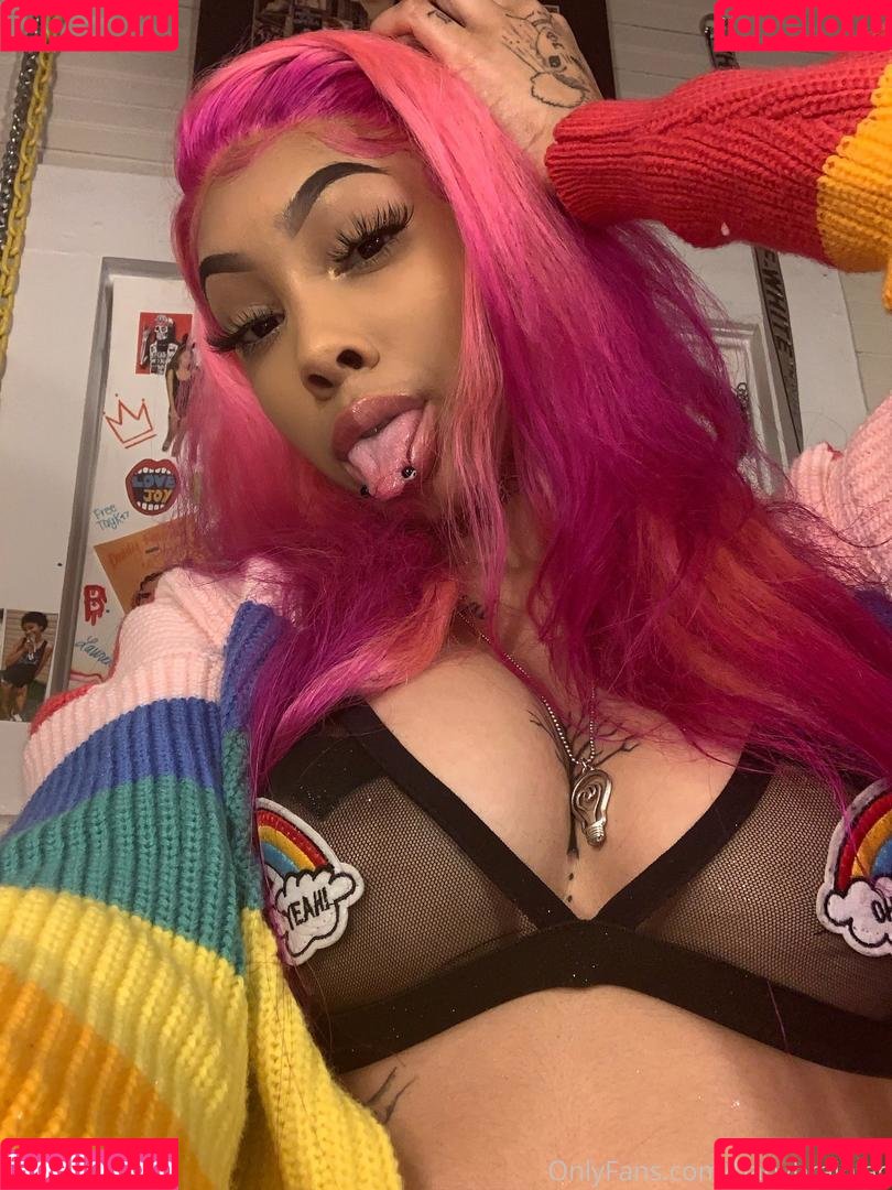 babyprincesskai Onlyfans Photo Gallery 